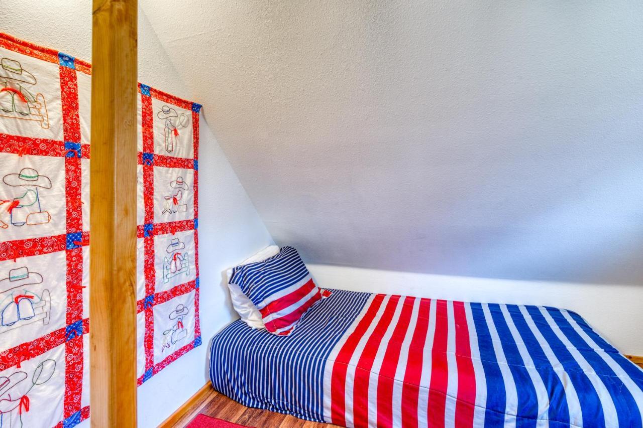 Hats House Coos Bay Εξωτερικό φωτογραφία